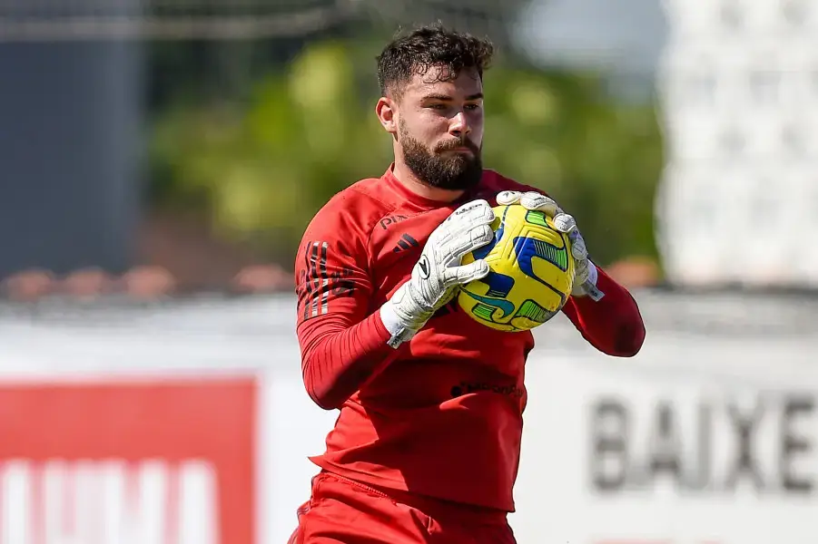 Agustín Rossi: De Aposta a Titular Absoluto no Flamengo