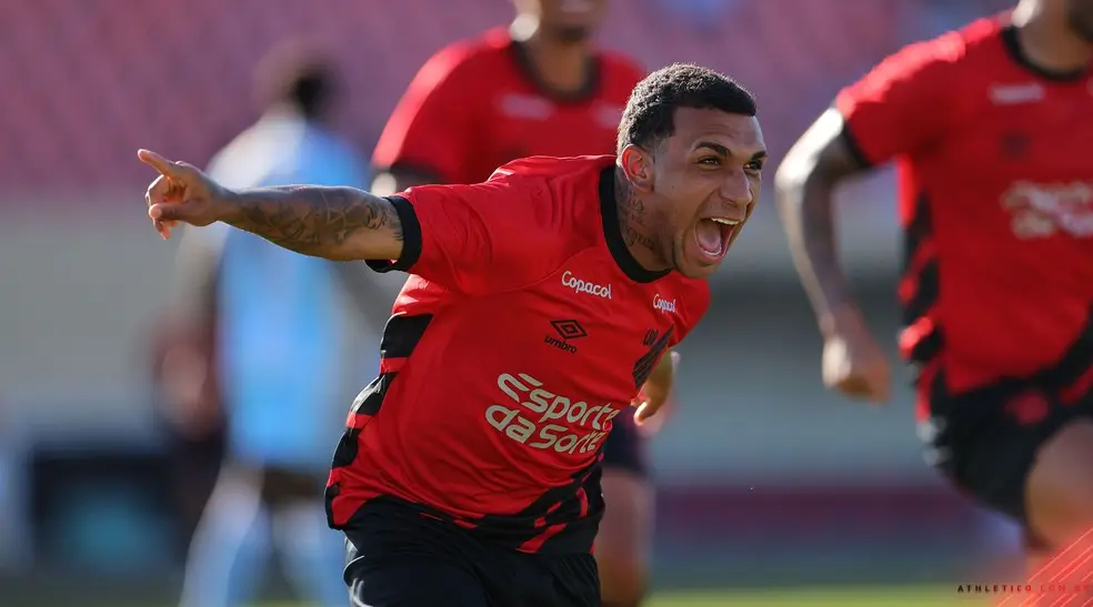 Petterson: Afastado do Athletico e Sem Retorno Ao Flamengo
