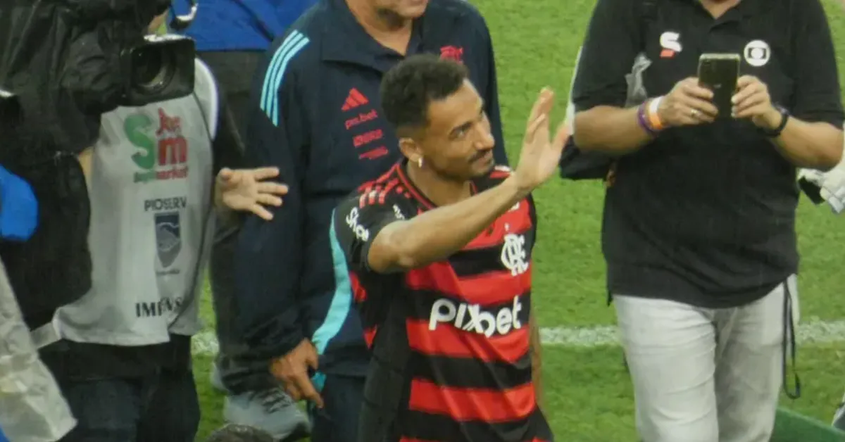 Danilo no Flamengo: Estreia Possível na Supercopa e Expectativas de Liderança