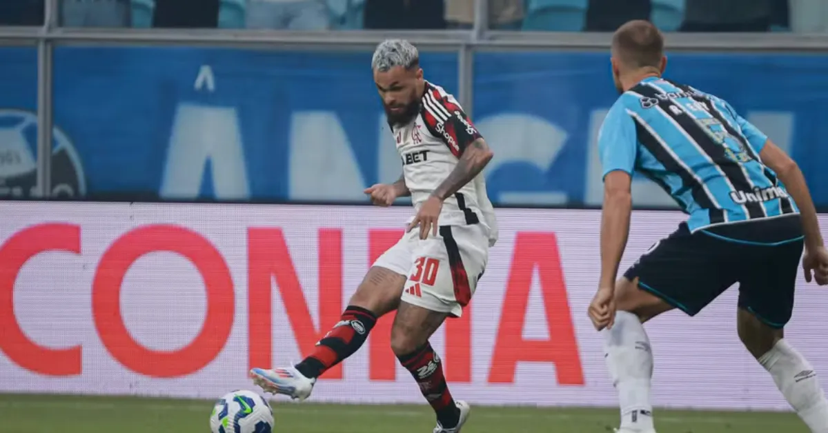 Michael Sofre Torção, Mas Presença Contra Juventude Não é Ameaçada
