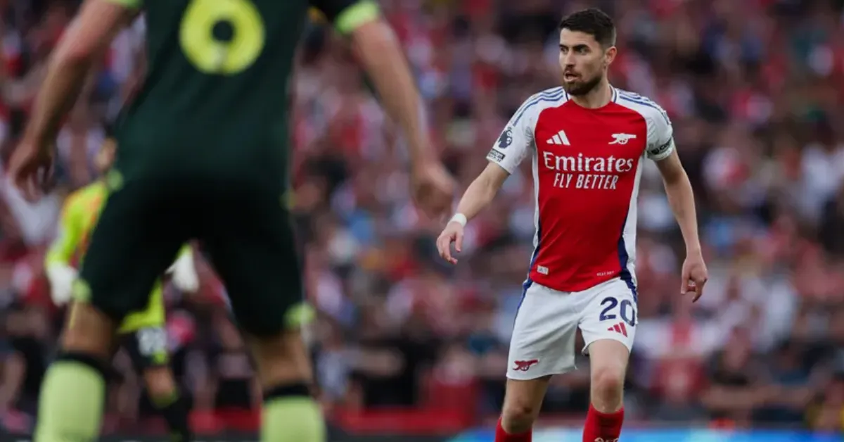 Jorginho assina pré-contrato com Flamengo para Copa do Mundo de Clubes