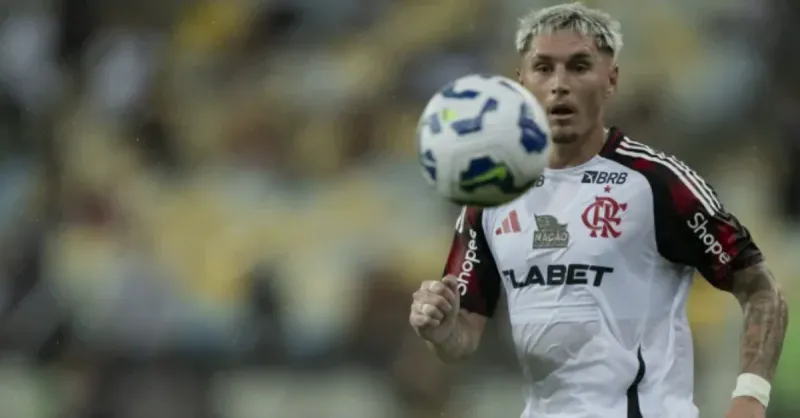 Renovação de Varela no Flamengo: Prioridade sobre Arrascaeta, Pedro e Rossi