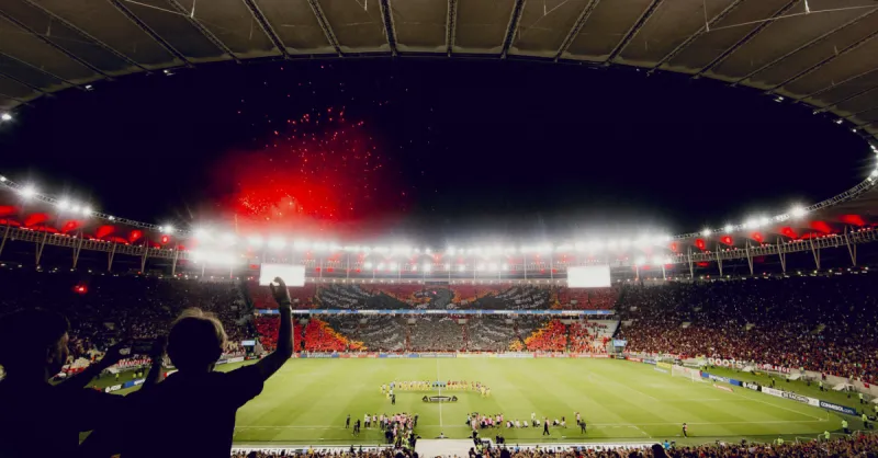 Flamengo Bate Recorde de Público na Libertadores 2025: Engajamento da Torcida Rubro-Negra