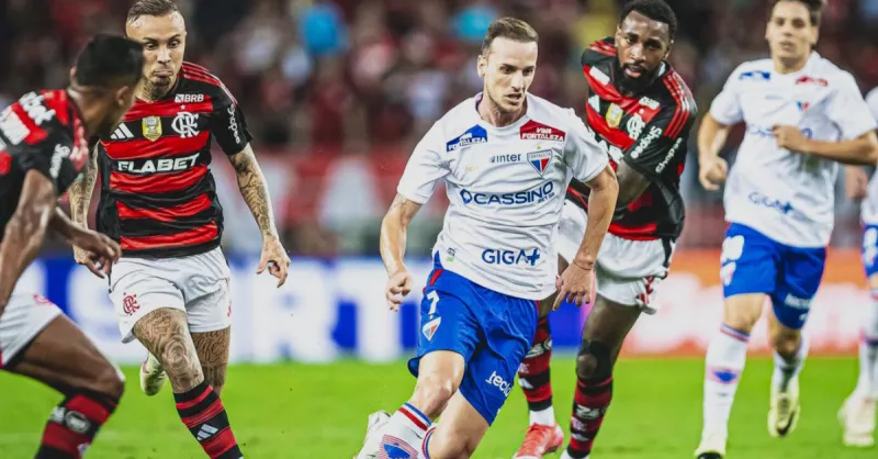 Flamengo: Análise da Defesa Recorde no Brasileirão 2025 | Solidez Tática e Histórica