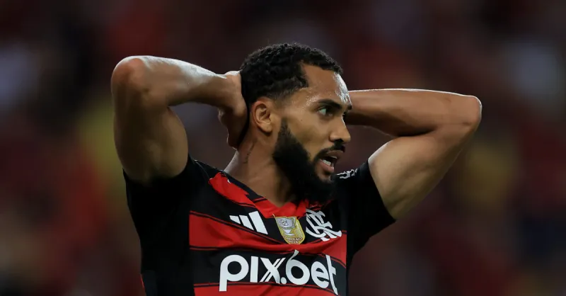 Futuro de Juninho no Flamengo: Propostas Sauditas e Decisão Iminente