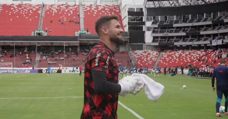 Matheus Cunha no Cruzeiro: Flamengo Busca Goleiro Urgente no Mercado