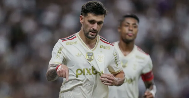Arrascaeta: O Peso da Camisa 10 Contra o Atlético-MG na Copa do Brasil