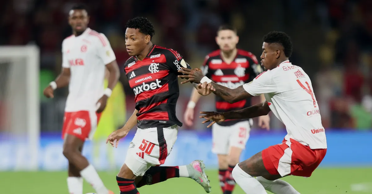 Flamengo na Libertadores: Concentração em Porto Alegre Define o Futuro