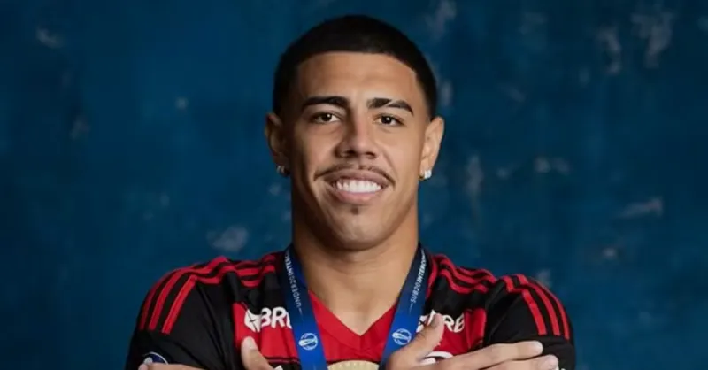 Iago, o 'Homem de Gelo' do Flamengo: Futuro Incerto e Monitoramento Europeu