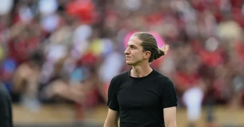Filipe Luís um ano: Desempenho superior a Jorge Jesus? Números do Flamengo revelados!