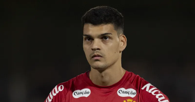 Flamengo Define Alvo para 2026: Gabriel Brazão, Goleiro do Santos, na Mira