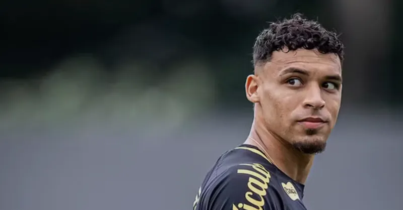 Victor Hugo do Flamengo em Negociação com Atlético-MG: Futuro do Meia Definido?