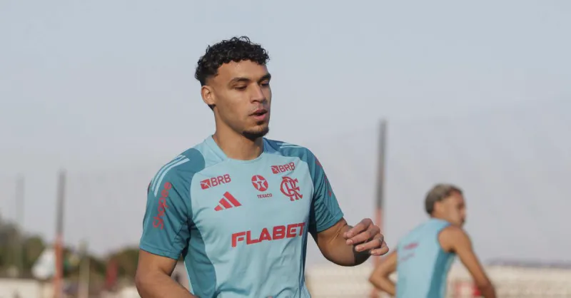 Atlético-MG se Aproxima de Victor Hugo, Meia do Flamengo
