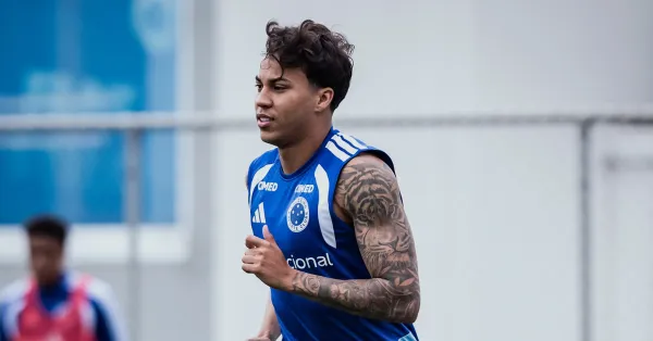 Flamengo Perde Kaio Jorge: Artilheiro Renova com Cruzeiro e Deixa Mengão na Mão